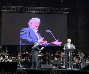 El artista llegó al país en el marco del Festival Cultural Plácido Domingo en el Corazón de Honduras, organizado por la AMDC, a beneficio del Hospital Escuela Universitario.