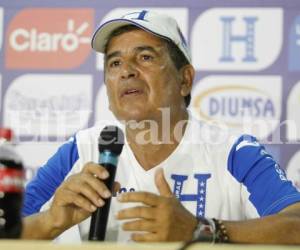 El técnico Jorge Luis Pinto en conferencia de prensa se mostró confiado de un gane ante Canadá, foto: EL HERALDO / Noticias de deportes / Noticias de Honduras.