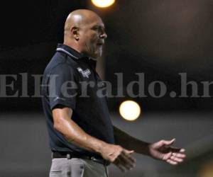 Wilmer Enrique Cruz entrenador del Honduras de El Progreso. Foto: Grupo Opsa.