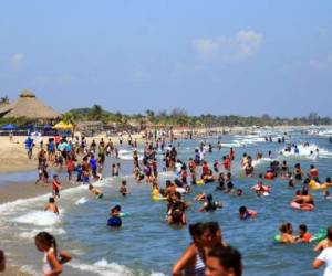 Las excursiones o viajes familiares de un día son la opción menos costosa para quienes desean ir a las playas.