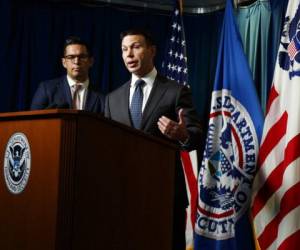 Mcaleenan estuvo esta semana en los países del Triángulo Norte. Foto: AP.