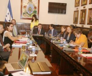 El personal del Registro Nacional de las Personas tendrá un encuentro con los representantes de la comisión especial. Foto: EL HERALDO