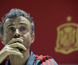 Luis Enrique abandona la Roja por razones familiares que ya le habían hecho estar ausente en los tres últimos partidos de clasificación para la Eurocopa. Foto:AFP
