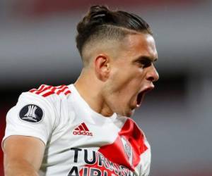 Rafael Santos Borre, del River Plate argentino, celebra tras anotar un gol en un partido de la Copa Libertadores contra el ecuatoriano Liga Deportiva Universitaria en Buenos Aires el martes, 20 de octubre del 2020. (Agustin Marcarian/Pool vÃ­a AP)