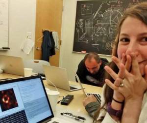El algoritmo de Katie Bouman ayudó a capturar la primera imagen de un agujero negro.