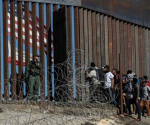 El debate por la migración en la frontera agita la política interna estadounidense por las denuncias sobre las condiciones que sufren los migrante. Foto: Agencia AFP