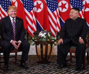El presidente de Estados Unidos, Donald Trump, y el líder de Corea del Norte, Kim Jong Un hablaron ante los medios de comunicación en el inicio de se segunda cumbre. Foto: AFP