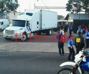 El domingo fueron cargados los camiones que transportan las maletas electorales.