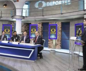 Los periodistas agradecieron a Televisa por la oportunidad laboral que les brindó durante años. (Foto: Televisa)