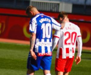 En sus redes sociales, el Alavés felicitó a el Almería por su triunfo. Foto: Cortesía