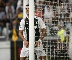 Sus reacciones de rabia y frustración en cada ocasión errada muestran las ganas del quíntuple Balón de Oro de estrenar su casillero de goles en Italia. Foto:AFP