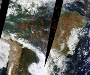 Así se muestra desde el espacio las llamas en la Amazonia. Foto: NASA.