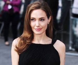 Angelina Jolie habría decidido su vida sentimental con el actor Jaret Leto.