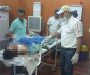 Los lesionados mientras eran atendidos en el Hospital de San Lorenzo.