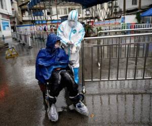 Por primera vez en tres días, se identificó un caso de contagio de origen local en el este del país, según el balance oficial. Foto: AFP