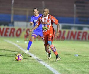 En el Estadio Municipal Ceibeño se disputó el duelo. Foto Grupo OPSA