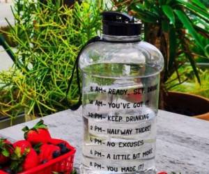 Las botellas HydroMate vienen en presentaciones de 4 litros, 2 litros y 950 mililitros, en una variedad de colores para que los consumidores elijan según su preferencia. Foto: Instagram