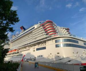 El enorme crucero es uno de los más nuevos y novedosos de la flota Carnival Cruise Line.