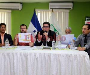 La Junta Interventora ofreció la primera conferencia de prensa anunciando cambios en la forma de contratación de los funcionarios. Foto: David Romero