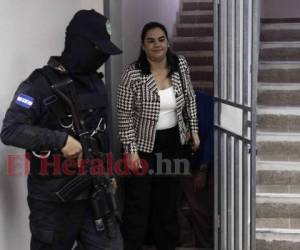 Rosa Elena Bonilla es acusada de los delitos de apropiación indebida y fraude en perjuicio de la administración pública.