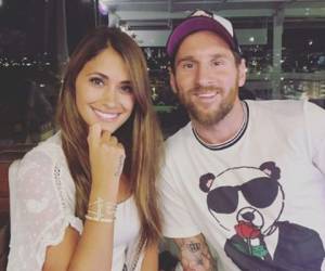 Messi asegura que 'Antonela es todo para mí, es una persona que prácticamente no tiene días malos, que siempre está de buen humor'.