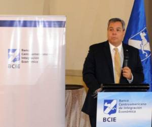 El economista hondureño Dante Mossi asumió la presidencia ejecutiva del BCIE el pasado 1 de diciembre y permanecerá en el cargo durante cinco años.