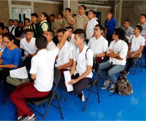 Representantes de los estudiantes anunciaron la suspensión del diálogo con la Secretaría de Educación de Honduras. (Foto: Marvin Salgado)