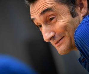 El entrenador del Barcelona, Ernesto Valverde advierte que no todo está definido en la final de la Supercopa de España. (AFP)