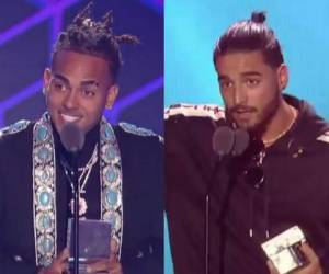 Así recibieron sus premios Ozuna y Maluma. Foto captura Twitter @PremiosJuventud