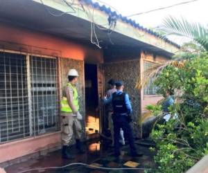 La vivienda en su interior quedó hechas cenizas. Dos niños murieron dentro.