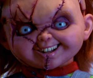 El creador de 'Chucky' confesó que está trabajando en una serie del muñeco diabólico.
