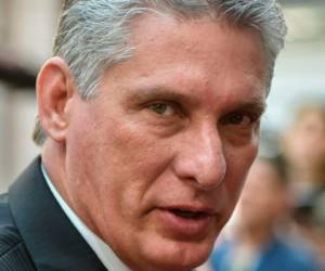 Díaz-Canel inicia un mandato de cinco años, renovable por otros cinco pero no más por el límite de dos legislaturas establecido por Raúl Castro para los altos cargos. Foto AFP