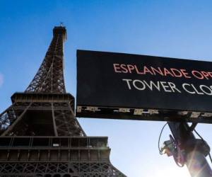 Foto de archivo tomada el 6 de febrero de 2020 muestra la Torre Eiffel cerrada durante una huelga por el plan del gobierno francés para revisar el sistema de jubilación del país.