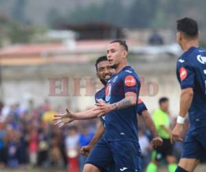 Erick Andino junto a sus compañeros de Motagua celebrando un gol ante Real de Minas en Danlí. (Fotos: Ronal Aceituno / EL HERALDO)