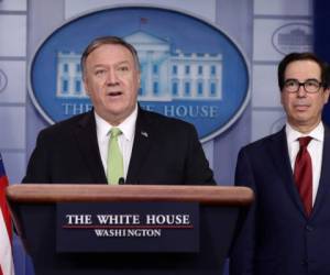 El anuncio fue hecho por el secretario de Estado Mike Pompeo y el secretario del Tesoro Steven Mnuchin. AP.