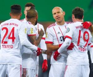 Pese a la infinita diferencia entre ambos clubes, el técnico bávaro Jupp Heynckes no quiso dejar lugar a una posible sorpresa y puso de inicio a todas sus estrellas. (AFP)