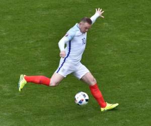 Wayne Rooney es uno de los históricos delanteros de Inglaterra. (AFP)