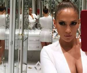 En las fotos que publica JLo, la gran mayoría se fija en su figura. Foto Instagram