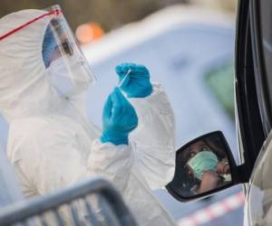 La hipótesis es que esta vacuna podría tener un efecto similar frente al coronavirus, ya fuera disminuyendo el riesgo de ser infectado o limitando la gravedad de los síntomas. Foto: AFP.