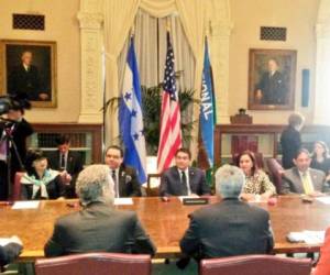 El presidente de Honduras y su comitiva se reunieron con ejecutivos de National Geographic. (Fotos: cortesía Casa Presidencial)