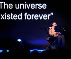 Stephen Hawking durante una de sus conferencias ante universitarios. (AFP)