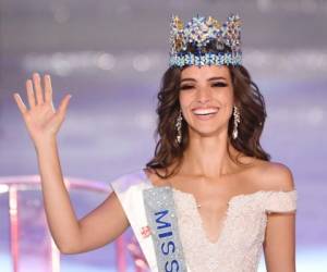 La modelo mexicana Vanessa Ponce de León, de 26 años, que es voluntaria en una organización para atender a migrantes en su país, fue elegida este sábado Miss Mundo durante el certamen en la isla china de Hainan.