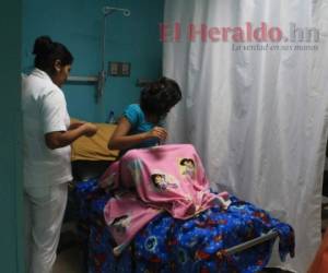 Las salas de los hospitales están saturadas. Foto: EL HERALDO