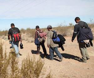 En menos de dos días esta semana, más de 70 personas franquearon el arroyo (Foto: AFP/ El Heraldo Honduras/ Noticias de Honduras)