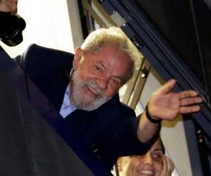 La candidatura presidencial del encarcelado líder, Luiz Inácio Lula da Silva, fue hecha hoy en Brasil.