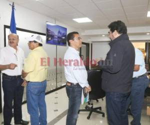 Los sectores que conforman el CES se reunieron ayer para analizar la reforma hecha por el CN a la Ley Marco de Protección Social sobre el destino de los fondos de pensiones y jubilaciones del IHSS. Foto: Efrain Salgado/ EL HERALDO