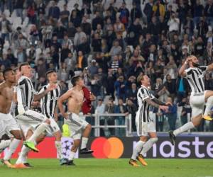 Los jugadores de la Juventus celebrando el triunfo ante el Olympiakos. (AFP)