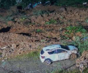 Imagen publicada por la oficina de prensa del Gobierno de Chocó que muestra el área de un deslizamiento de tierra en la carretera entre Quibdó y Medellín.