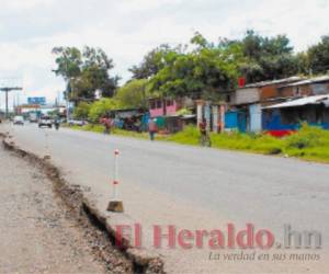 Hace 25 años que se construyeron varias casas en el derecho de vía de la antigua carretera y ahora se necesita espacio para el bulevar.