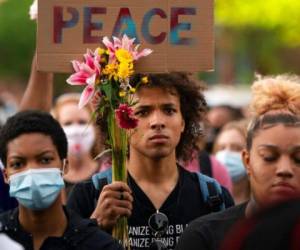 La comunidad negra e hispana ha sido una de las más afectadas en países como Estados Unidos. Foto: AP